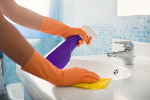 Cleaners Barnet pricing model for domestic and commercial clearance jobs