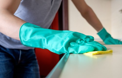 Deposit protection through end of tenancy cleaning in Barnet before inspection